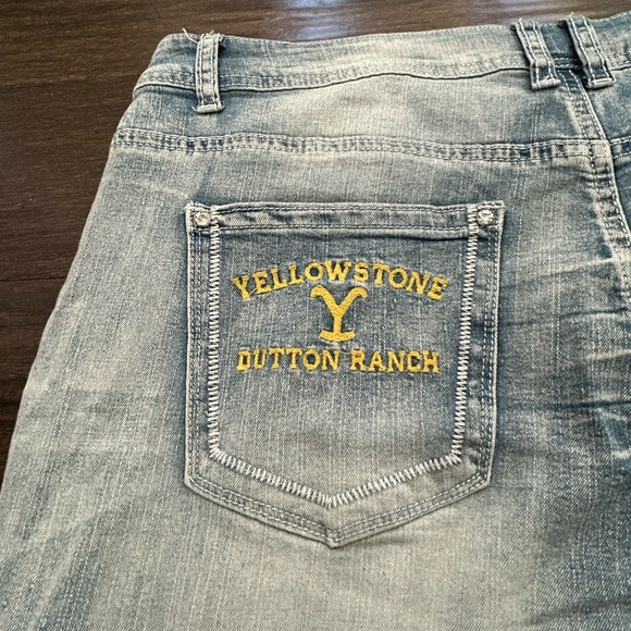 Yellowstone Dutton Ranch Jeans Womens XXL 37 Waist Boot Cut Denim White Washed - Picture 6 of 14
